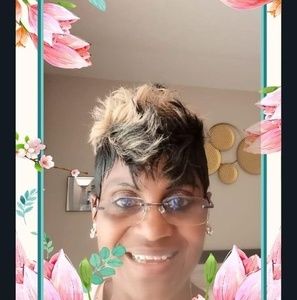 Meet your Posher, Clevette